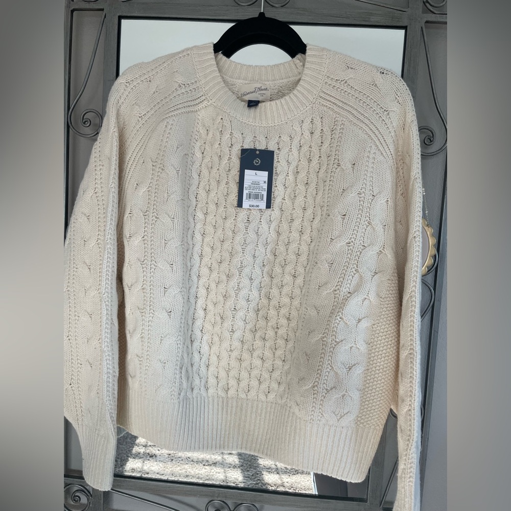 Large - Universal Thread cable-knit pullover sweater